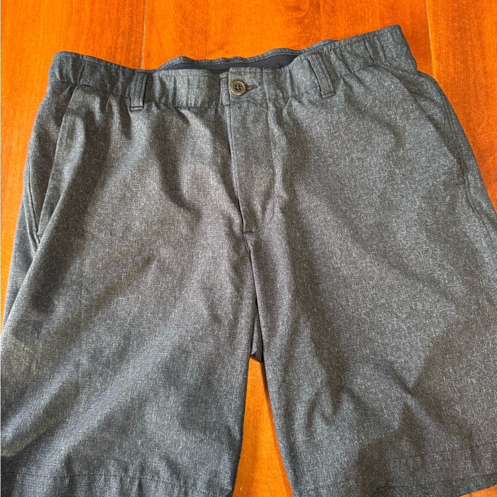 Under Armour Men's Tech Stretch Shorts - Dark Heather Gray